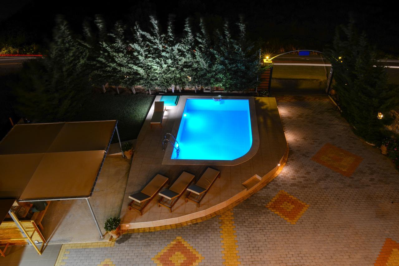 Elpidis Villa คอคคิโนส เปียร์โกส ภายนอก รูปภาพ
